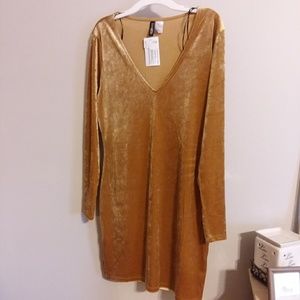Gold Bodycon Velvet Dress